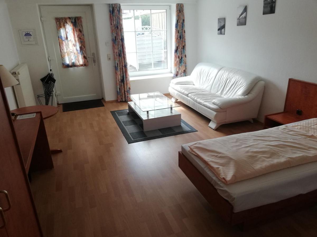 Hotel Dorfschaenke Büdelsdorf Eksteriør billede